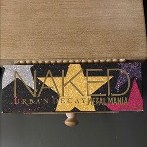 Urban Decay Naked Metal Mania Palette
